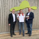 > 45 Jahre Buchner Holzbau: Wirtschaftsmedaille für Handwerker